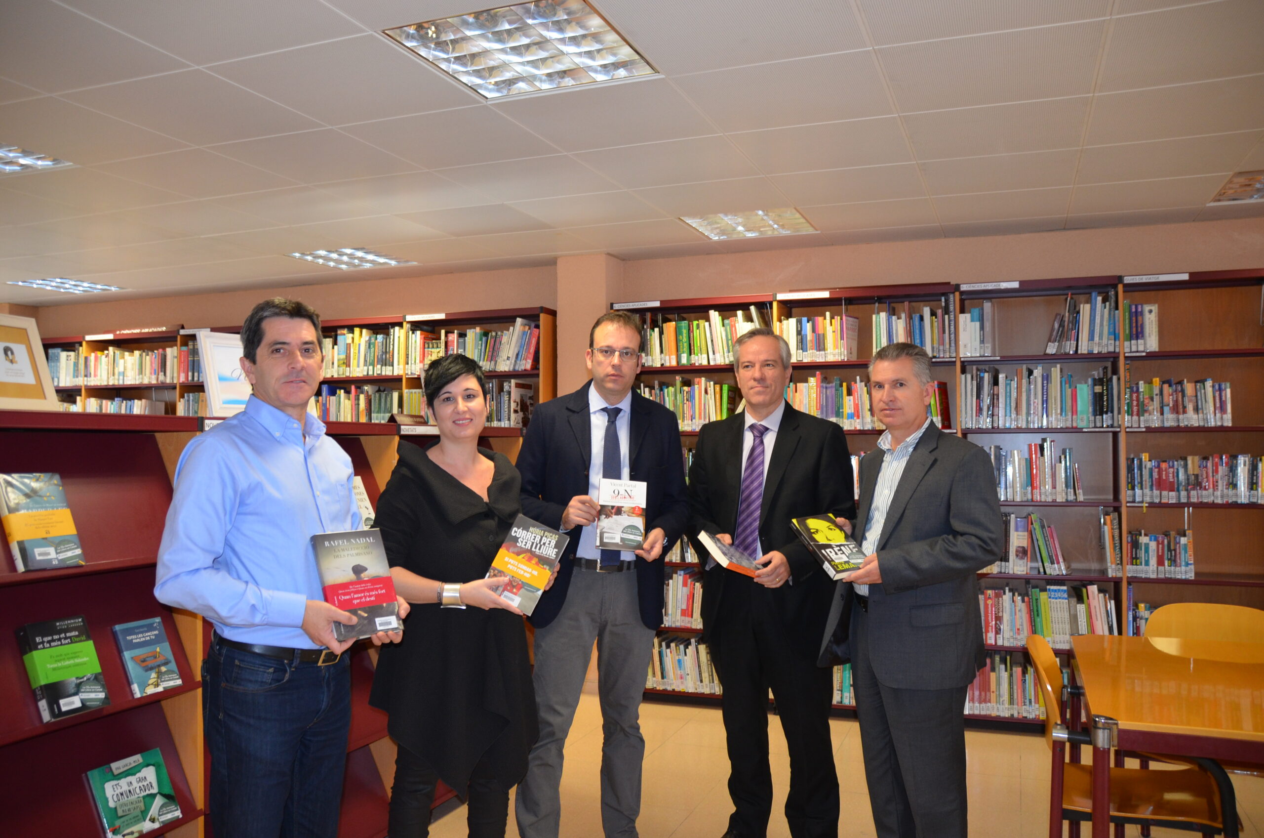 La Biblioteca rep un ajut econòmic de la Fundació Antigues Caixes Catalanes i el BBVA per a la compra de llibres