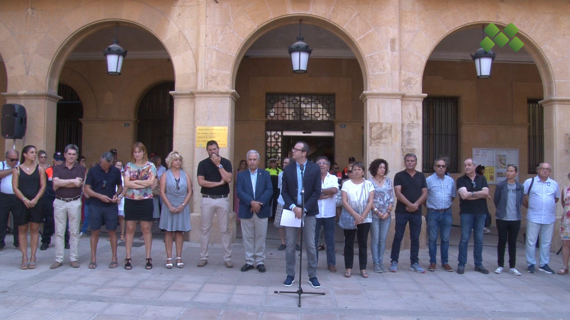 Mollerussa se suma a les mostres de condol i de rebuig pels atemptats terroristes ocorreguts  a Catalunya