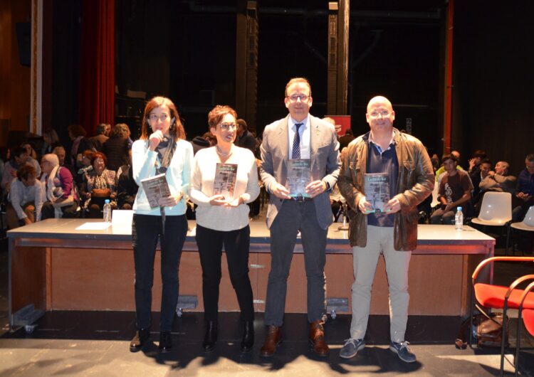 El Teatre L’Amistat acull la presentació del llibre ‘Tardes de bar’ de l’autora local Helena Rufat