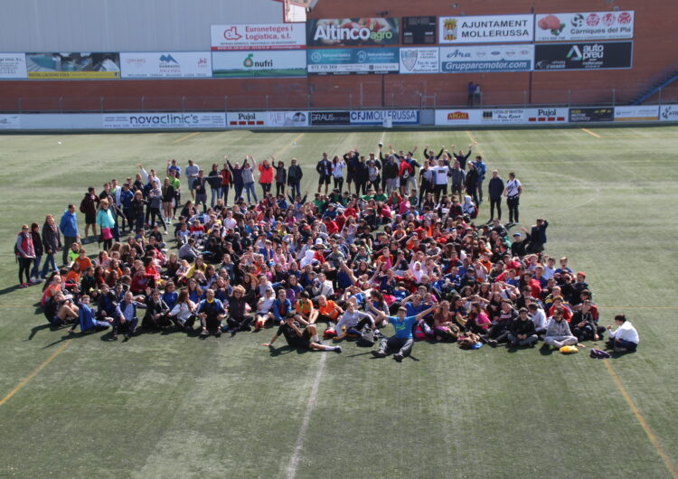Unes 400 persones de totes les edats participen en la 4a Trobada Esportiva Escolar del Pla d’Urgell