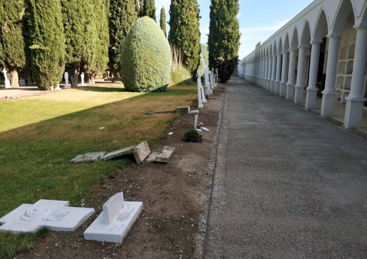 Segon atac consecutiu al cementiri del Palau d’Anglesola