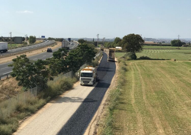 Bell-lloc d’Urgell inicia les obres d’arranjament del camí lateral de l’A2 i de reparacions del pavelló poliesportiu