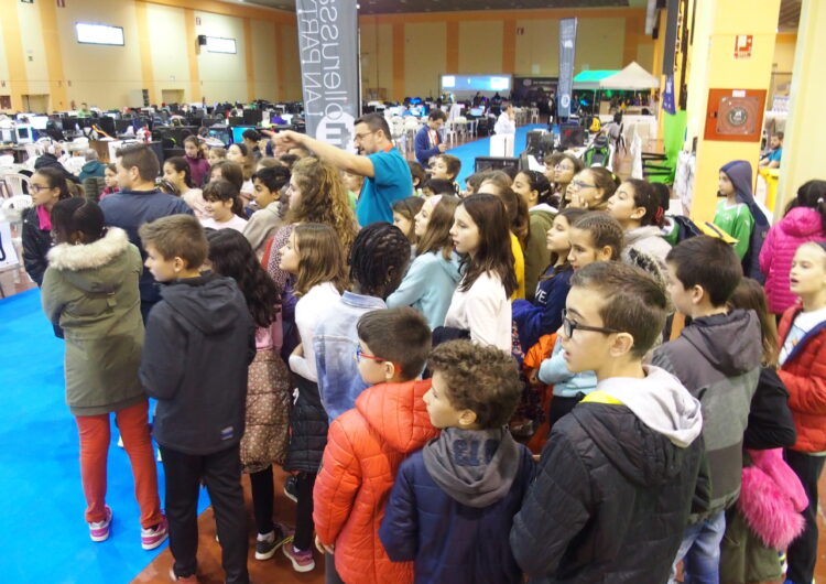 Més de 300 joves estudiants participen en la MLP Kids de la Mollerussa Lan Party