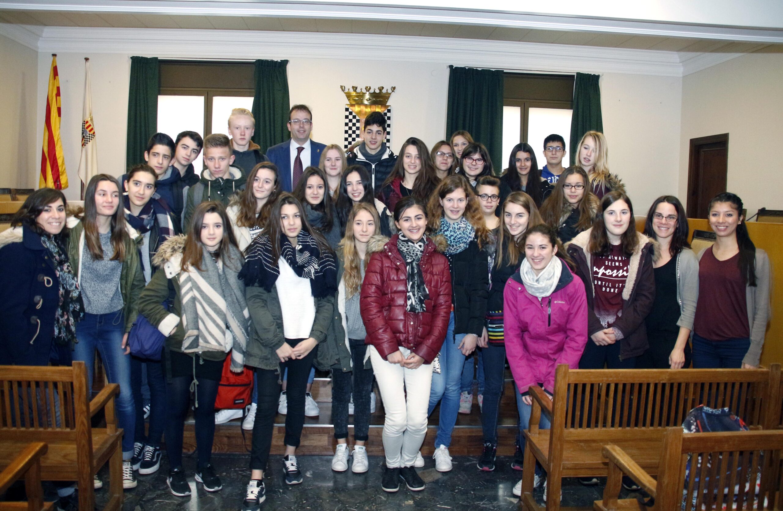 Un grup d’escolars francesos visita l’Ajuntament dins un intercanvi amb l’IES Terres de Ponent
