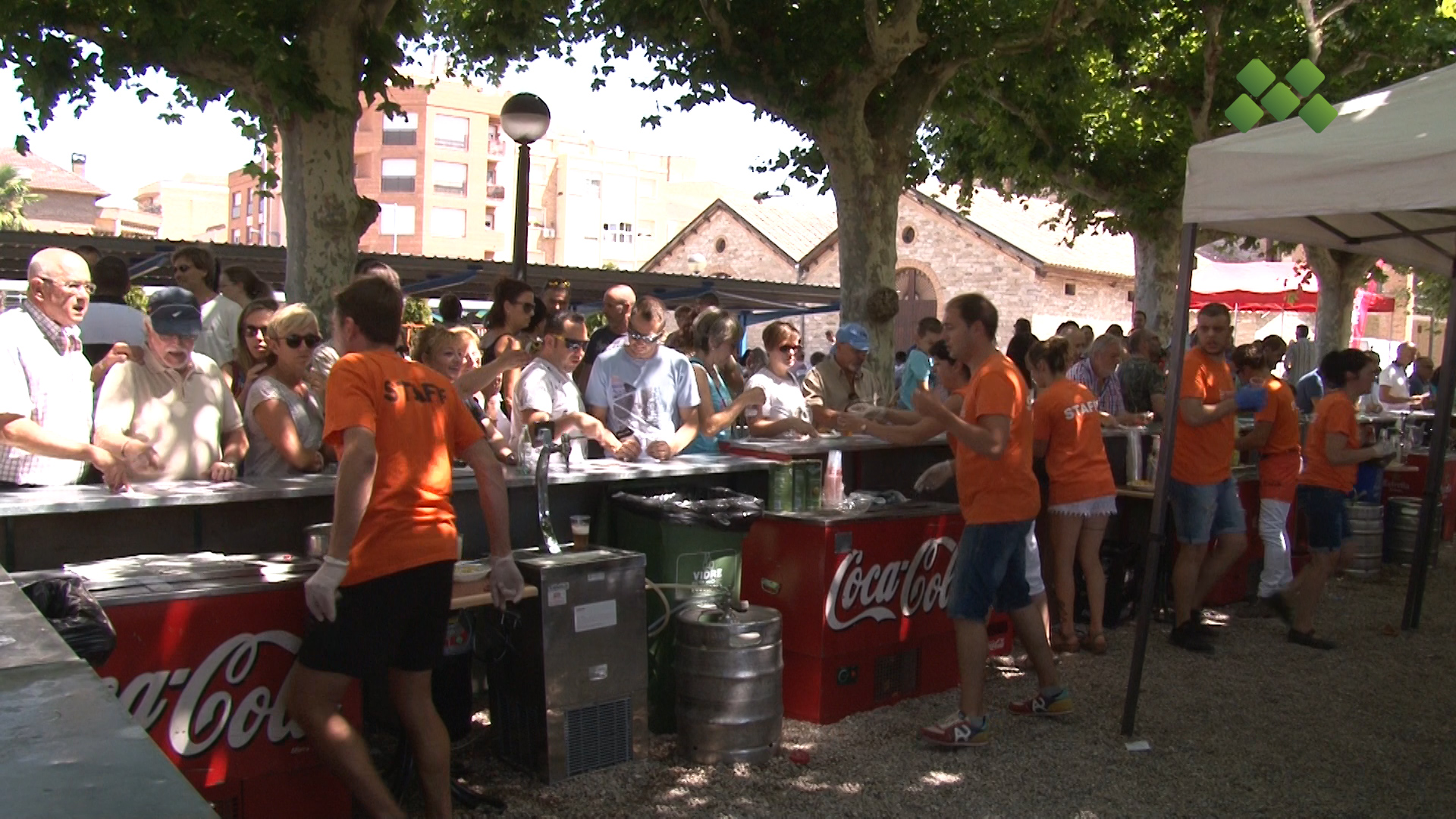 El parc municipal acull dissabte el primer ‘Lo Vermutet’ en horari nocturn amb 13 locals participants