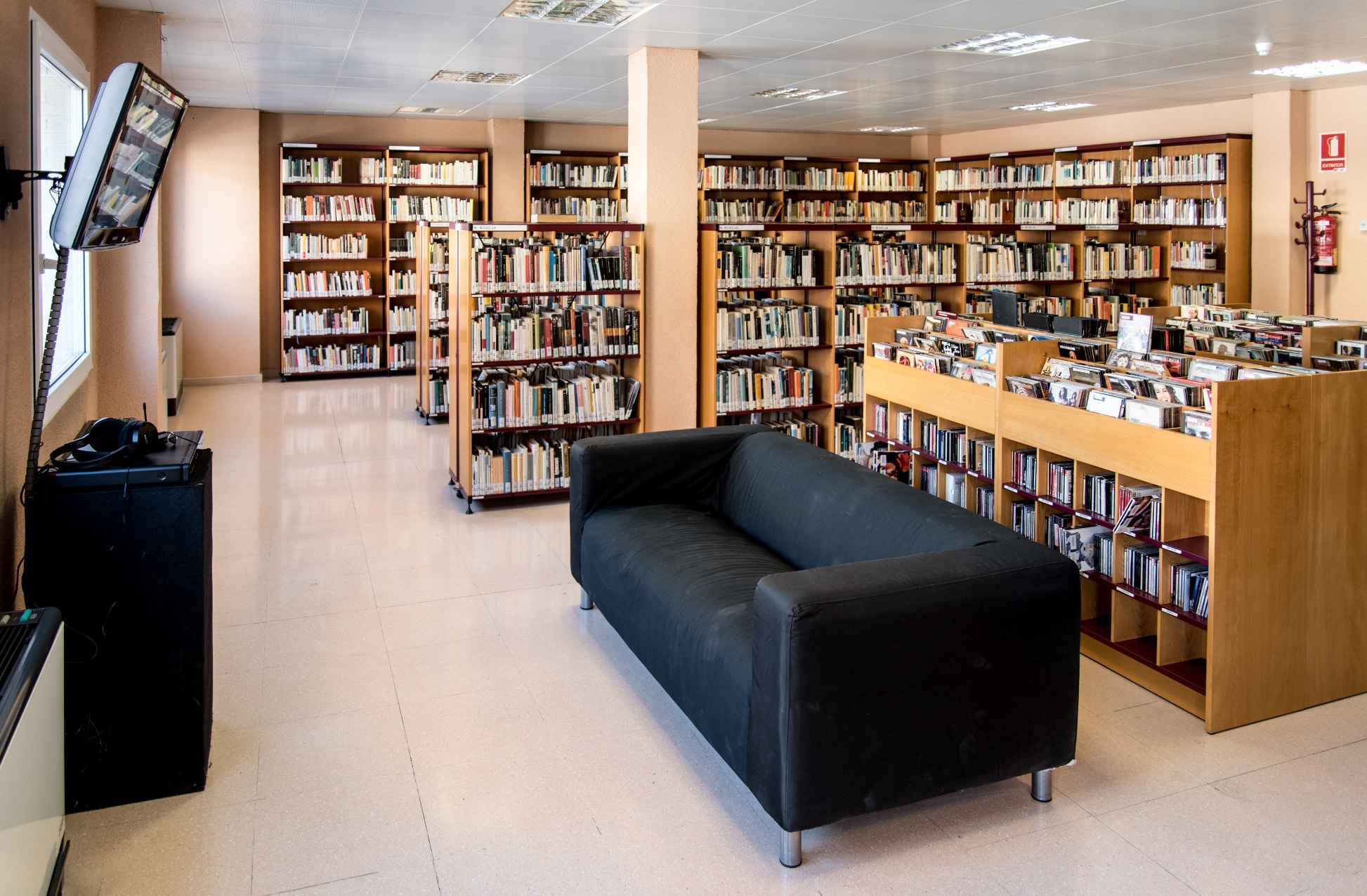 La biblioteca ofereix als seus usuaris participar d’un Club de Lectura virtual sobre 10 films internacionals