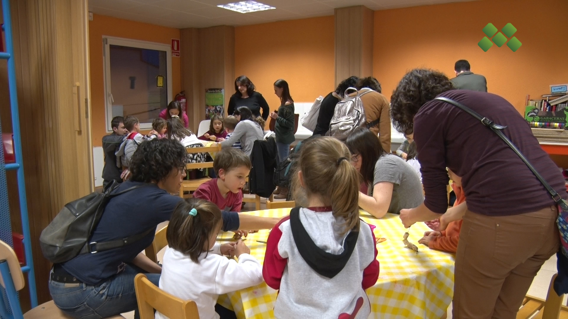 La Biblioteca Comarcal Jaume Vila s’uneix a la campanya “Cap nen sense joguina” de Creu Roja