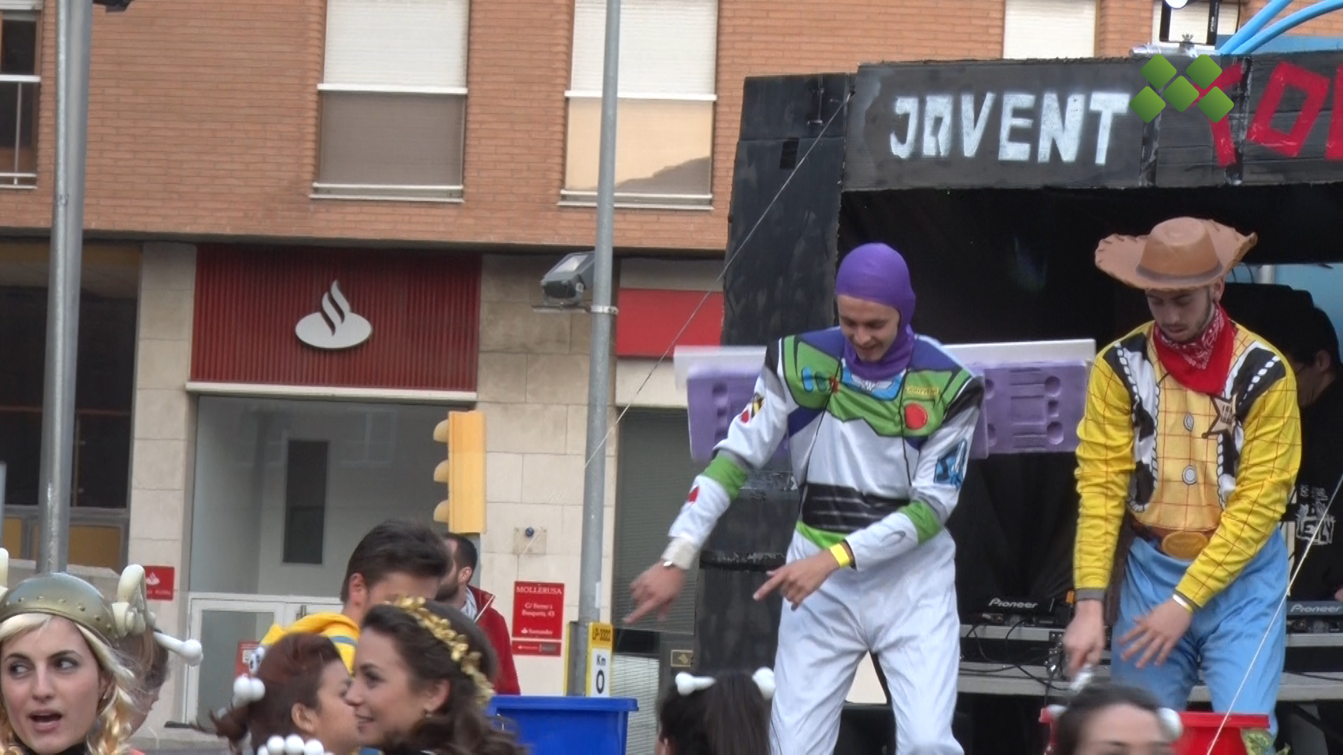 Mollerussa estrena un nou concurs entre les comparses participants a la Gran Rua de Carnaval