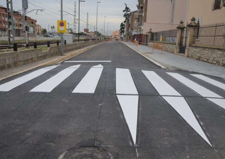 Mollerussa reobre al trànsit el carrer de Prat de la Riba després de les obres de millora que s’hi han fet   