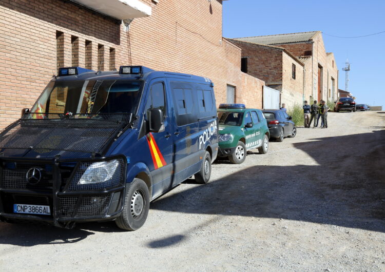 Almenys quatre detinguts a Bell-lloc d’Urgell en una operació policial internacional contra el tràfic de silurs