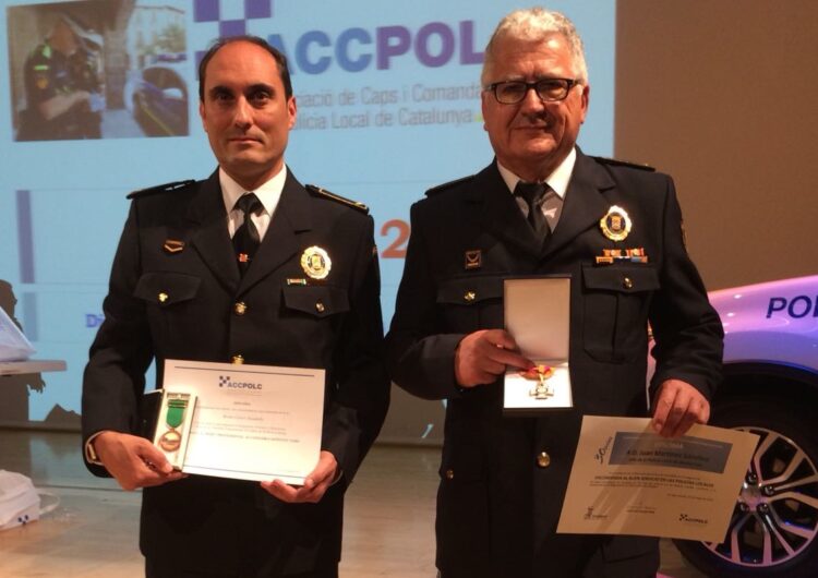 L’Associació de Caps i Comandaments de la Policia Local de Catalunya condecora dos agents de Mollerussa