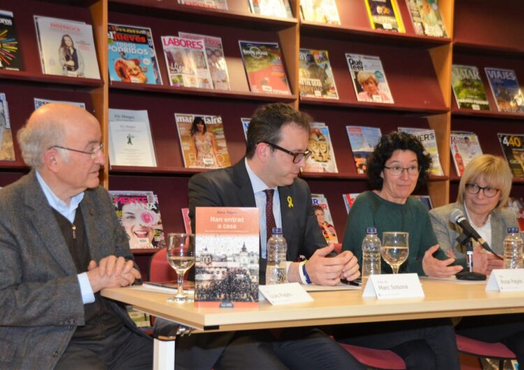 La biblioteca presenta ‘Han entrat a casa’, obra guanyadora del 29è Premi Literari de Novel·la Breu