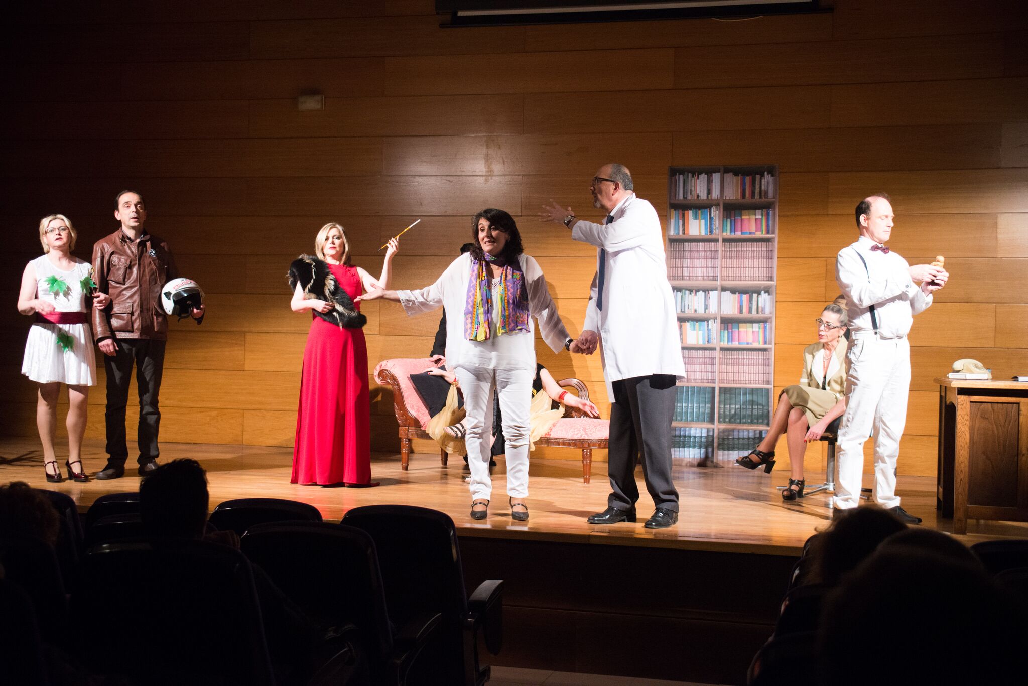 Comediants del 66 omple el Centre Cultural de Mollerussa amb l’obra ‘Qui no té un problema?’ de Francesc Maqueda