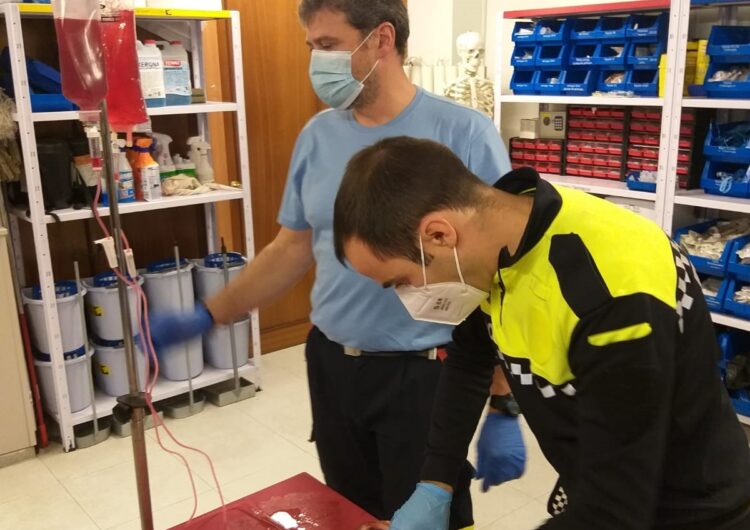 La Policia de Mollerussa amplia la formació en emergències sanitàries