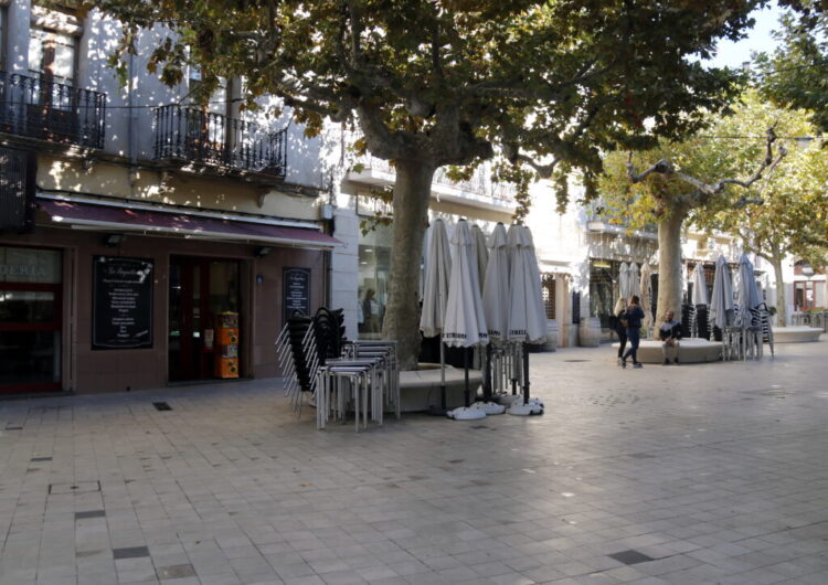 La restauració podrà obrir dilluns fins a les 21.30 sense límit d’aforament a terrasses i un 30% a l’interior