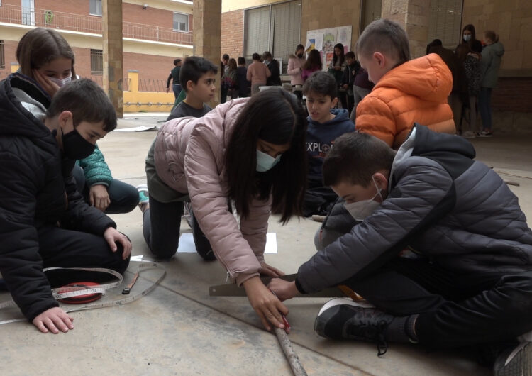 L’alumnat de Vilanova crea l’escenografia per divulgar el projecte ‘Viladona’