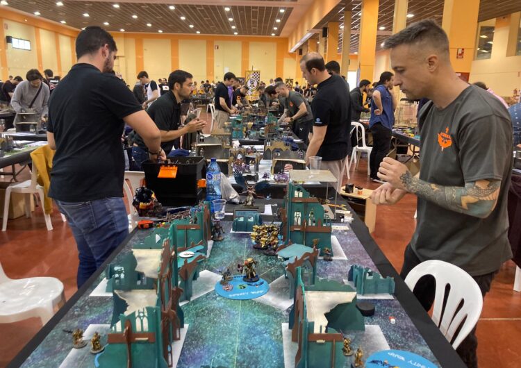 Mollerussa reuneix al Pavelló Firal 150 jugadors de 24 equips estatals en el 1r Gran Torneig de Warhammer