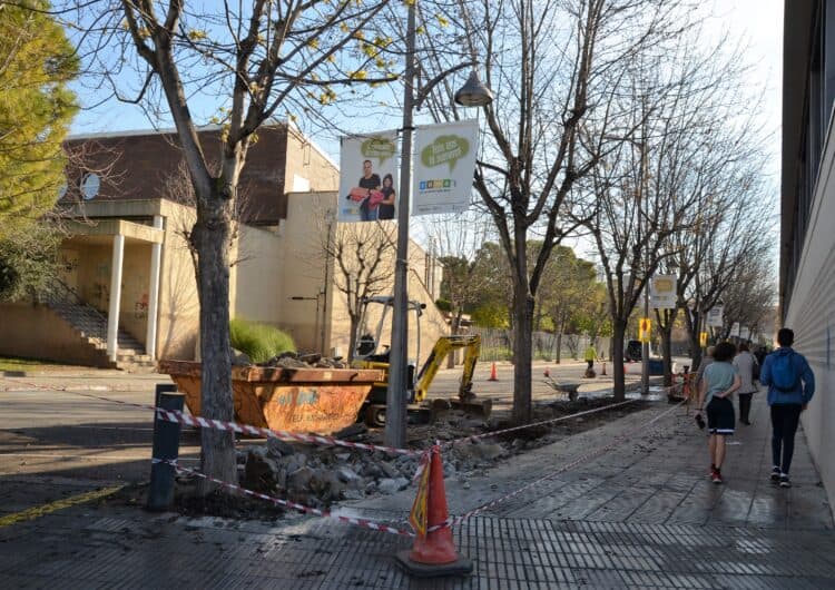 L’Ajuntament de Mollerussa inicia les obres de reparació de la vorera del CAP