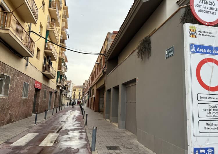 Detingut un jove de 22 anys per apunyalar un home de 33 en una baralla al carrer