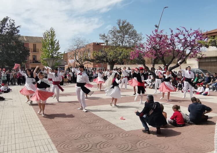 Vilanova de Bellpuig torna a lluir els ballets de Caramelles