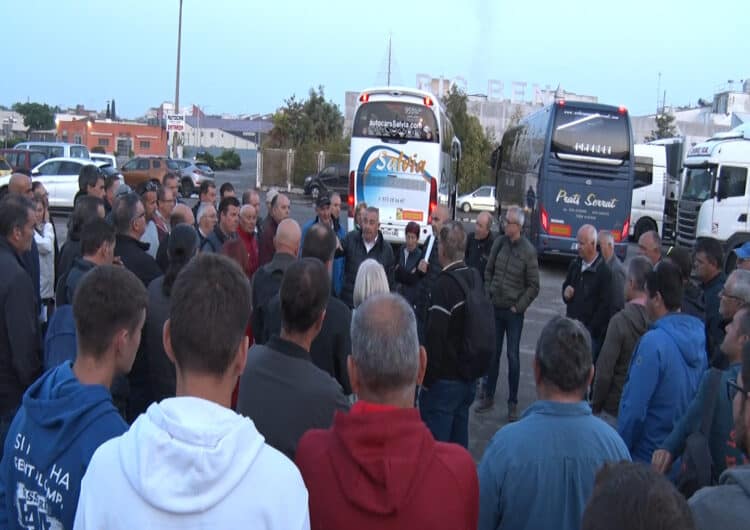 Un centenar d’agricultors del Pla d’Urgell en marxa cap a Barcelona