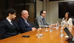 L’equip de govern es reuneix amb la consellera d’Educació per traslladar les necessitats del municipi
