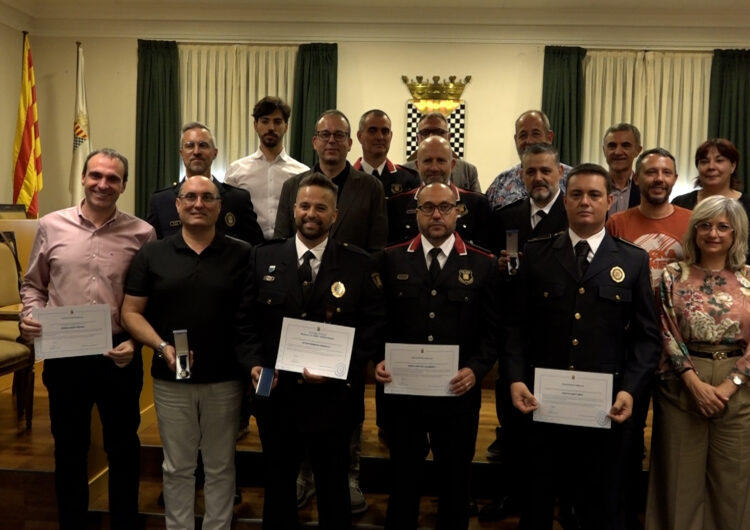 Mollerussa reconeix la tasca exemplar de set agents de la Policia Local, un mosso i un tècnic municipal
