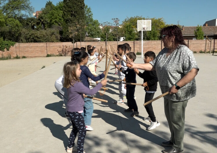 Connecta Lleida Pirineus: Ball de bastons a Les Arrels