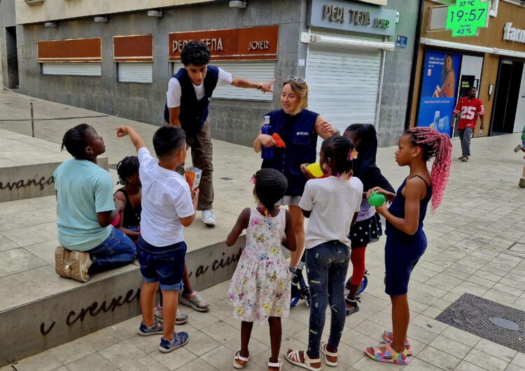 “Gaudim Mollerussa” estrena la prova pilot de “Patis Oberts” amb l’obertura del pati de l’Escola Les Arrels