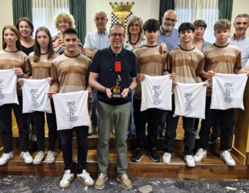 L’Ajuntament rep l’equip Robotech després de guanyar la final mundial de la First Lego League a Houston